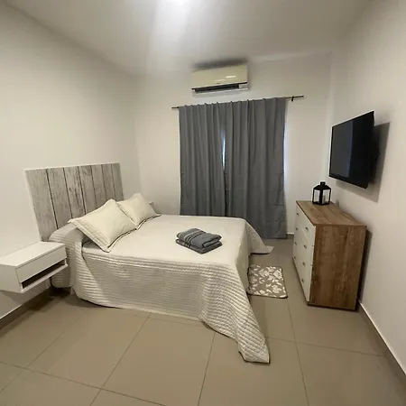 Lo De Hugo Apartment Muniz Exterior photo