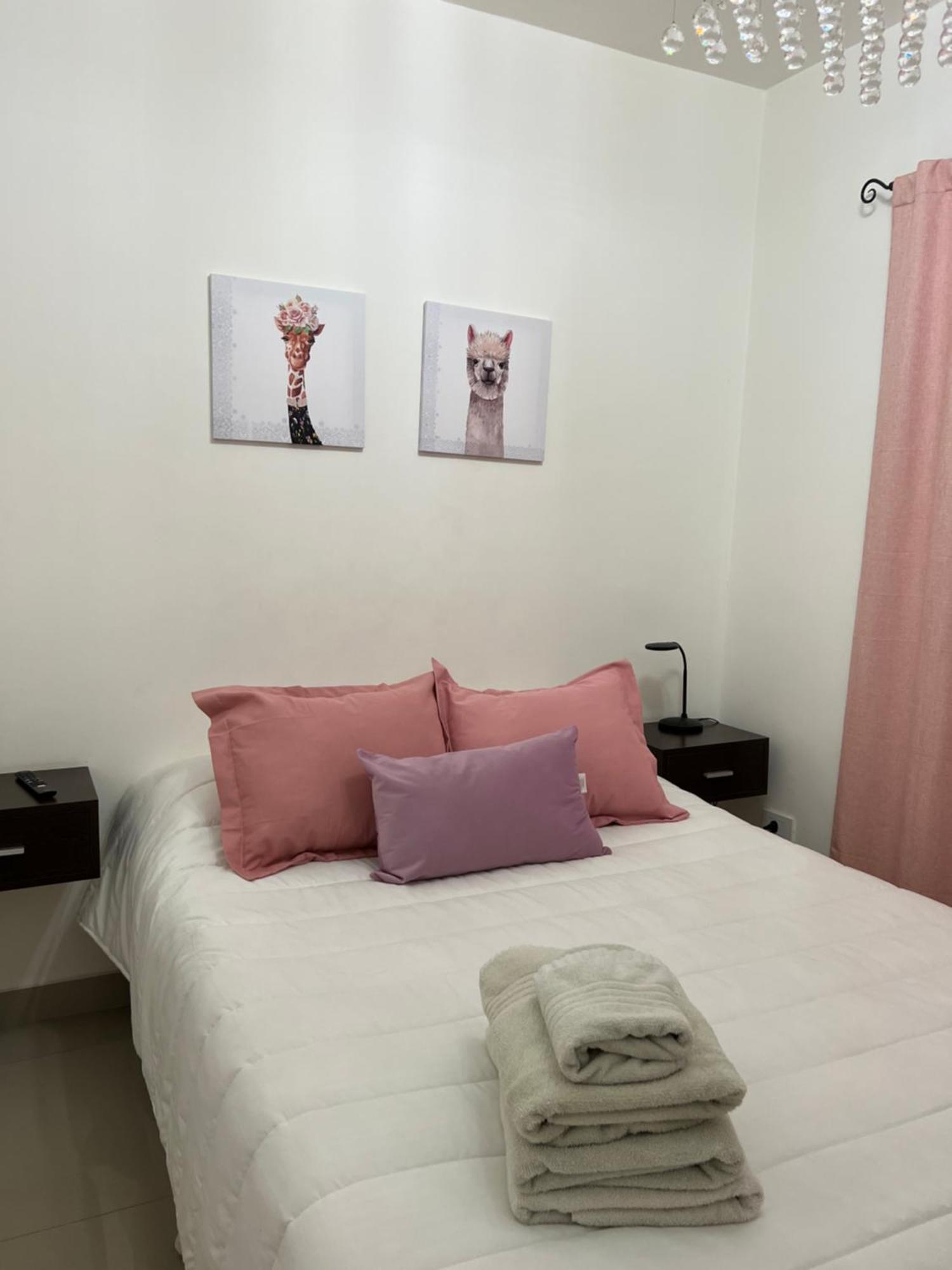 Lo De Hugo Apartment Muniz