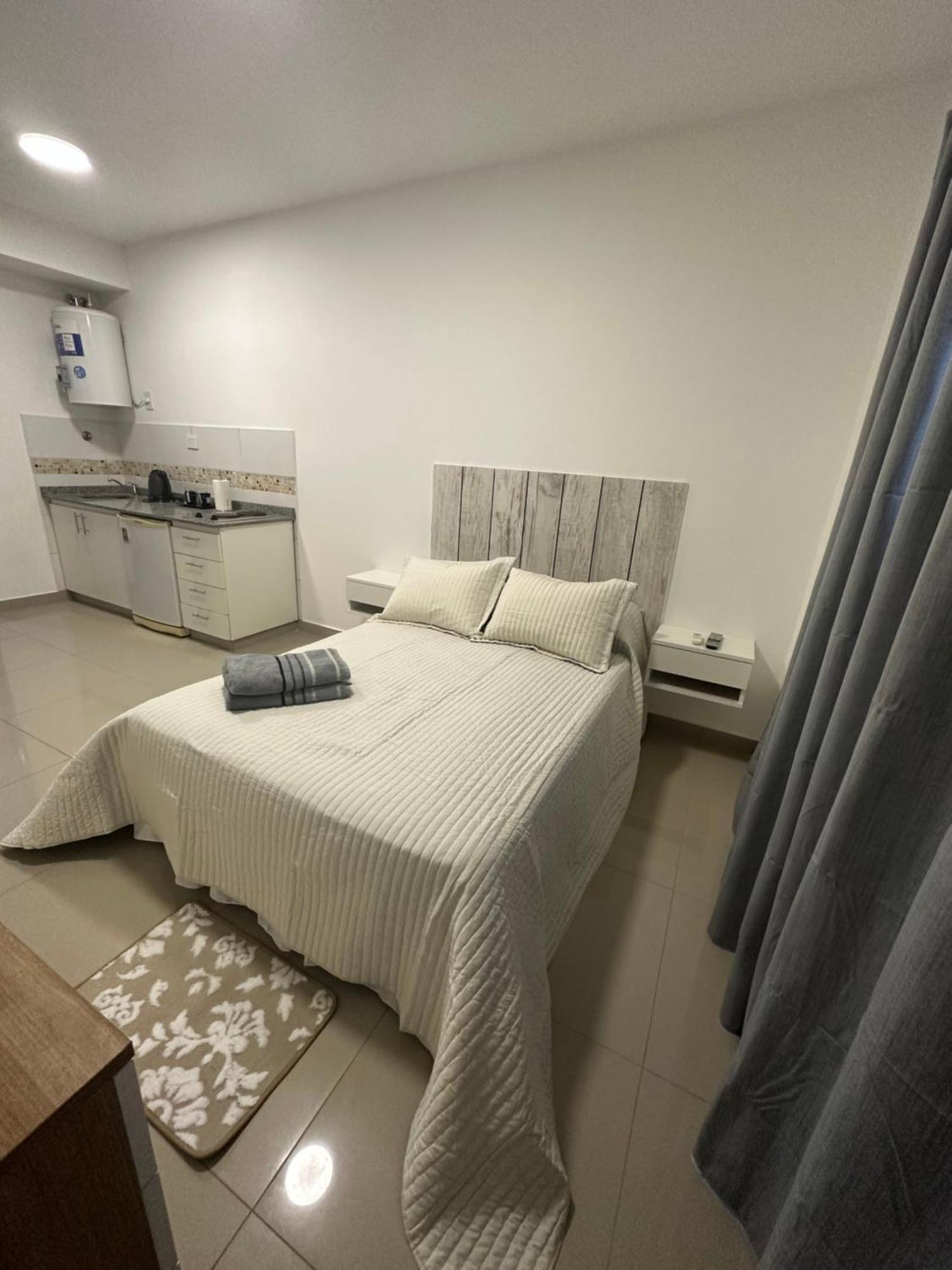 Lo De Hugo Apartment Muniz